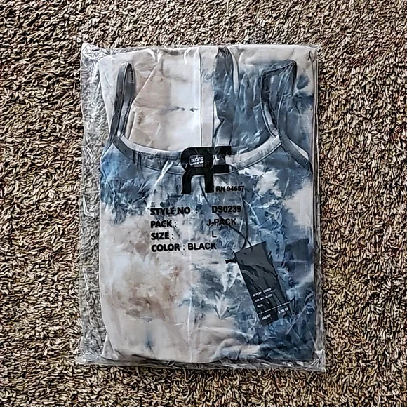 TIE DYE CATSUIT Women's Size Large - Picture 4 of 8